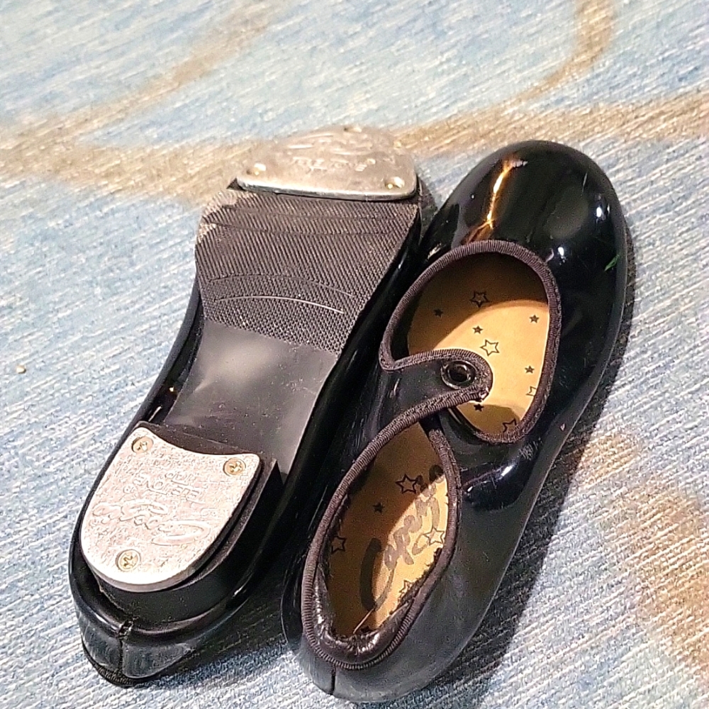 No tie tap shoes